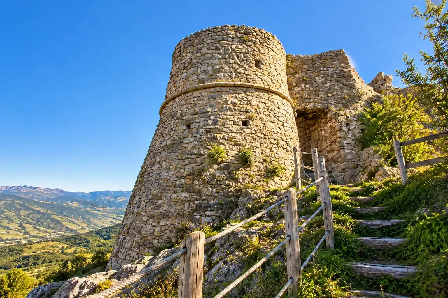 Resti del Castello di Pescopagano