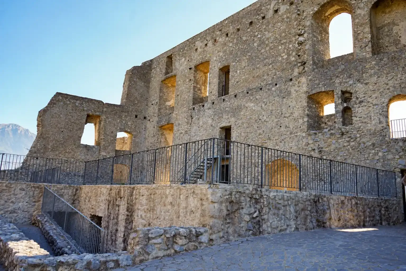 Ruderi del Castello Normanno-Svevo